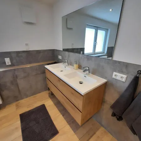 Boegner Apartment *